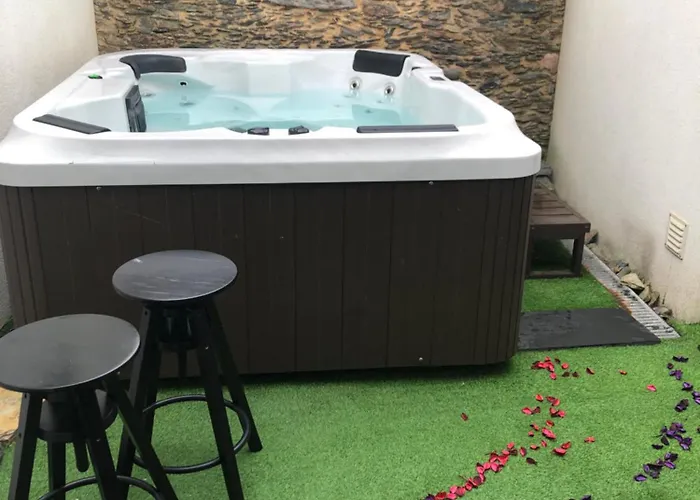 Dainty House Villa *